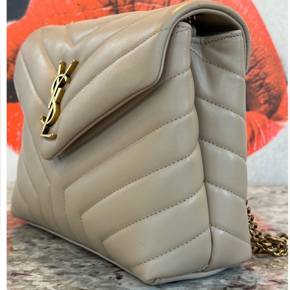 SAINT LAURENT Monogram Loulou Quilted Small Beige Leather Shoulder Bag - Picture 4 of 13